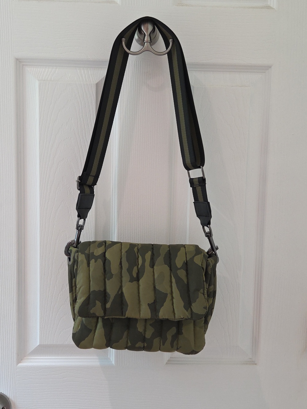 Like New! THINK ROYLN Olive Green Camo Crossbody Bag